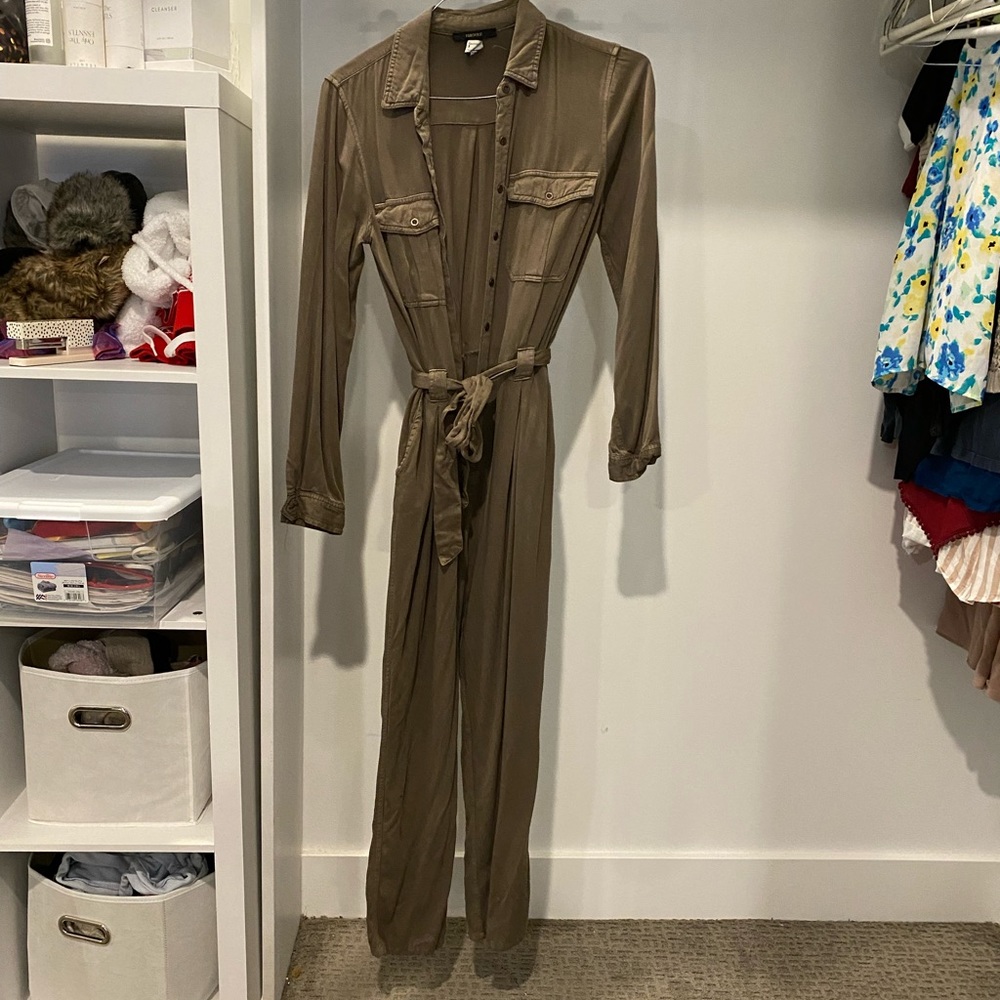 Trendy cargo jumpsuit